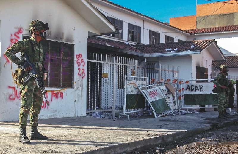 El gobierno de Iván Duque ordenó la asistencia militar en medio del paro nacional.