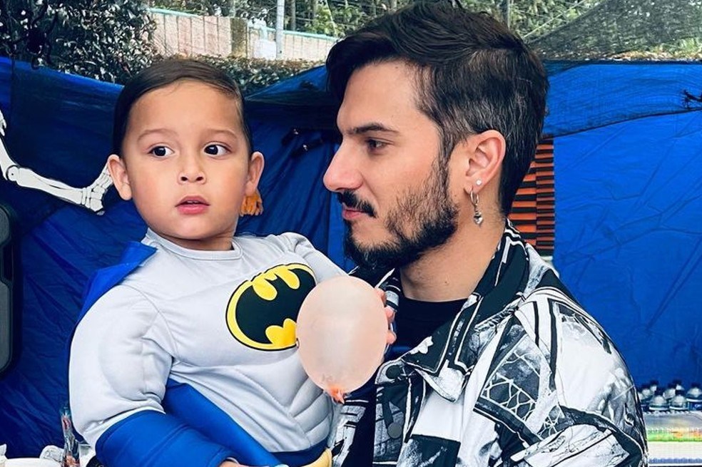 El artista, pareja de Luisa Fernanda W, relató el susto que pasó cuando, por poco, ocurre un accidente con su hijo mayor.