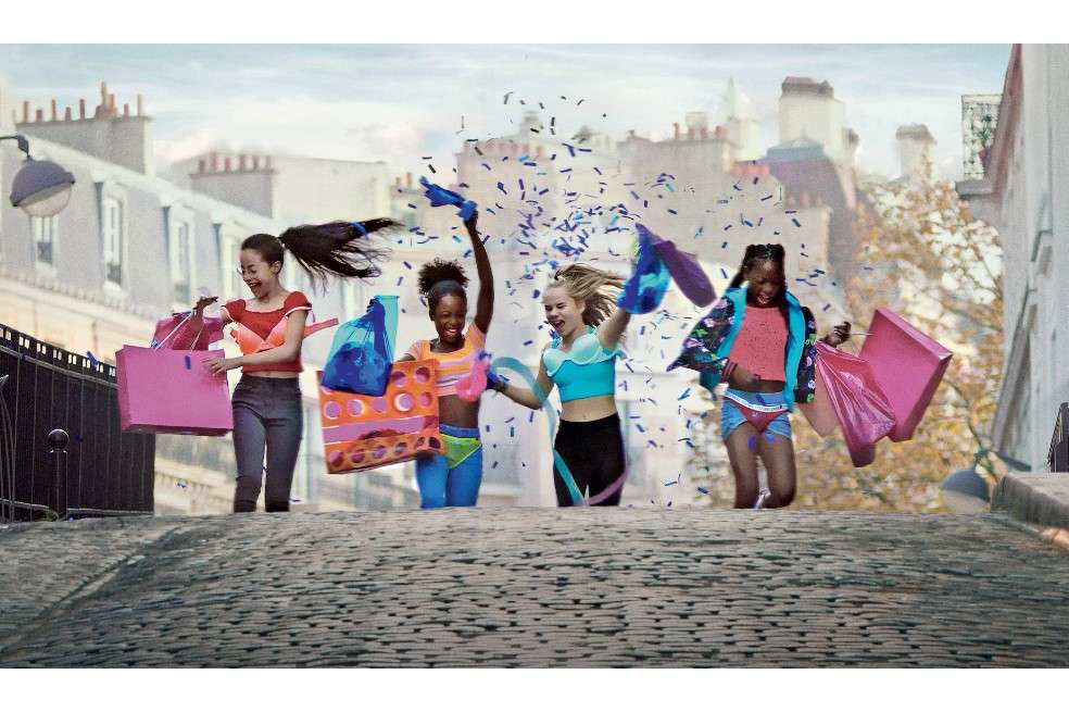“Cuties” se estrenó en el Festival de Cine de Sundance 2020 y ganó el Premio del Jurado de Dirección.