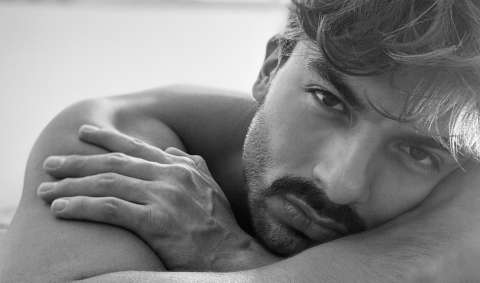 Hombres: las tendencias más populares en belleza para este año