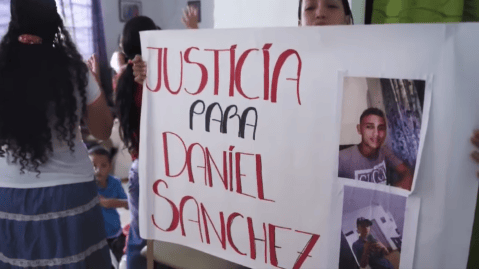 “Al parecer lo mataron antes de tirarlo al Dollar City”:  familia de joven que murió quemado en Cali