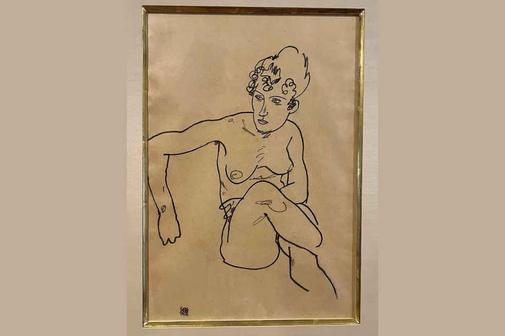 Esta imagen sin fecha, publicada por la Oficina del Fiscal de Distrito de Manhattan, muestra el dibujo "Mujer Desnuda Sentada", del artista austriaco Egon Schiele.
