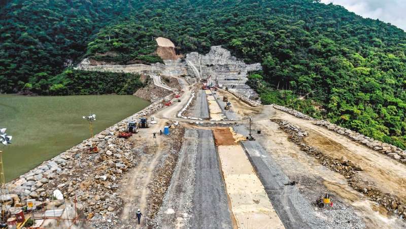 Quintero planteó la posibilidad de que, si los contratistas actuales se retiran una vez termine el compromiso, EPM quede a cargo del proyecto.