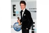 Globo de Oro de Eddie Redmayne levanta sospechas
