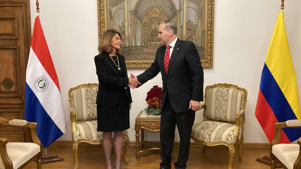 La vicepresidenta y canciller, Marta Lucía Ramírez, se reunió con el ministro de Relaciones Exteriores de Paraguay, Julio César Arriola.