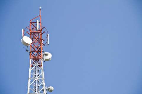 Claro y Movistar pagarían $3.650 millones en intereses al día si no saldan deuda con la Nación