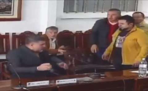 Sesión del Concejo de Pasto terminó en golpes entre cabildantes