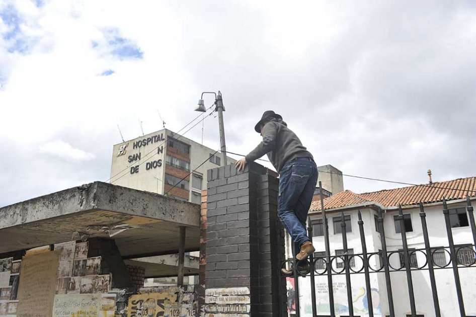 La administración Petro pretende recuperar el San Juan de Dios, cerrado en 2001, como hospital de cuarto nivel. / Archivo