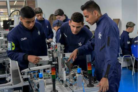 El Sena abre 84.000 cupos para estudiar gratis