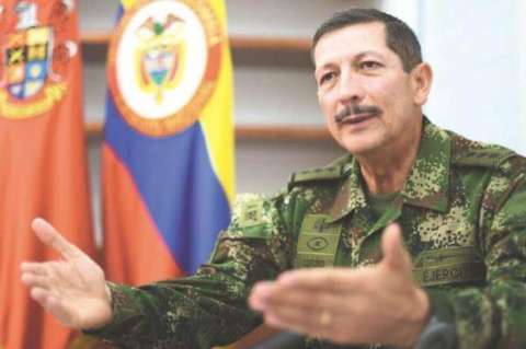 “No tengo nada que ver”: general Nicacio Martínez sobre denuncias de chuzadas ilegales
