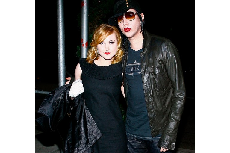 Evan Rachel dice que Marilyn Manson la violó en grabación de Heart Shaped Glasses