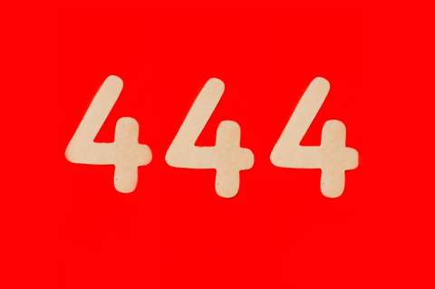 444: ¿Qué significa este número y cómo te guía en el amor?
