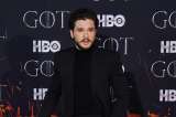Kit Harington sale del centro de rehabilitación
