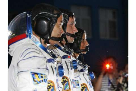 Agencia Espacial Europea busca socios privados para explorar la Luna y Marte