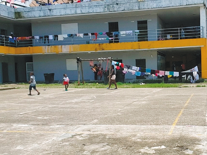 Se adecuaron dos albergues en instituciones educativas en la zona urbana de El Charco.