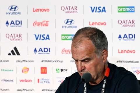 El loco en su laberinto: ¿qué pasa con Marcelo Bielsa y la selección de Uruguay?