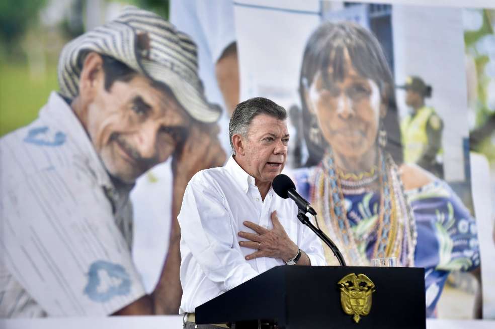 Santos se pronunció desde Santa Rosa, Bolívar, sobre el no pactado cese bilateral con el Eln. / SIG