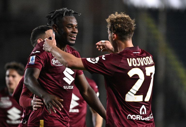 Doblete de Duván Zapata en la derrota del Torino, en Italia