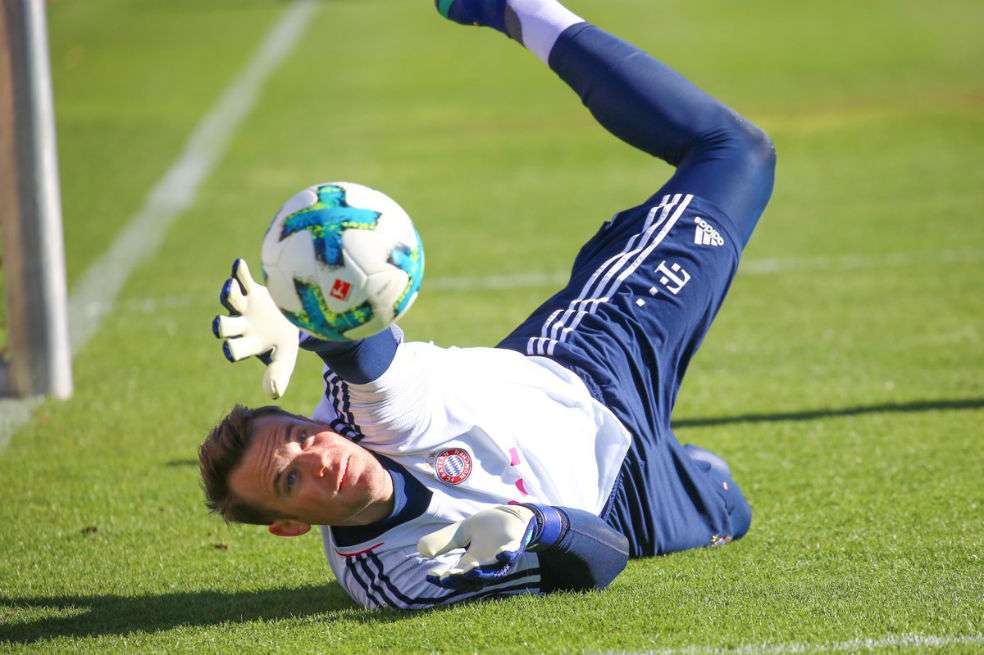 Manuel Neuer durante el entrenamiento con el Bayern Múnich.