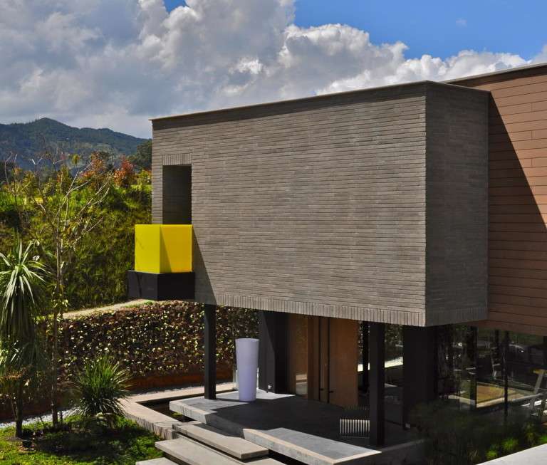 Casa de Medellín de J Balvin.