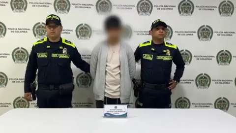 Autoridades capturan a docente por abusar de menor de 14 años en Soacha