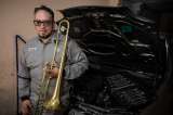 Del ruido del taller al eco del jazz: la segunda vida de un trombonista bogotano