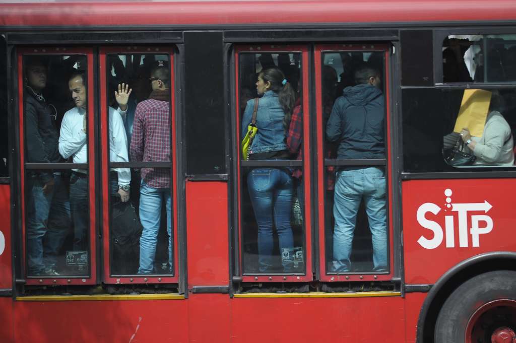 Diferentes sitios de la ciudad donde se evidencia la sobrepoblación.