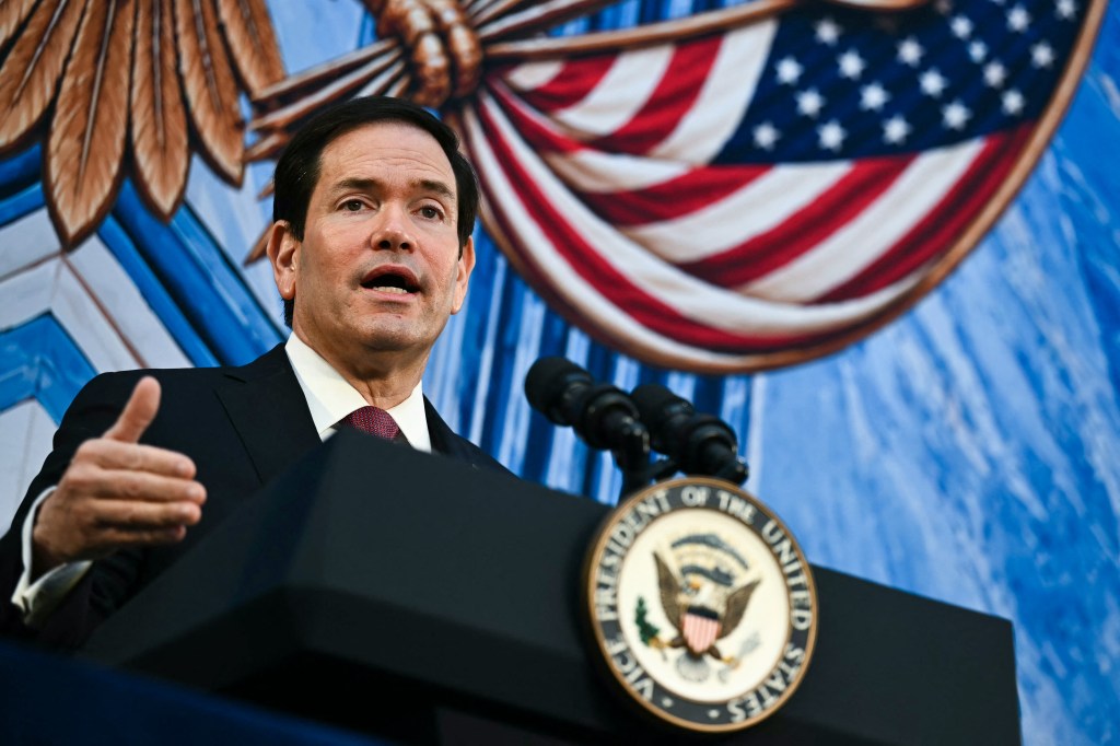 El secretario de Estados estadounidense, Marco Rubio, visitó Ecuador justo hace un año, en septimebre de 2025.