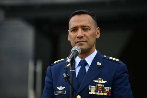 Piden investigar al ministro de Defensa por presunta omisión frente a crisis de seguridad