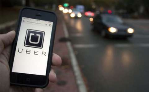 Ordenan desmonte de vallas publicitarias de Uber en Bogotá