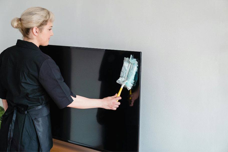 ¿Cómo limpiar la pantalla del televisor? Guía sencilla para dejarla impecable
