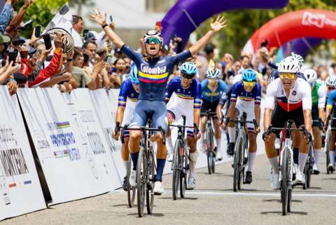 Doble oro para Colombia en el Panamericano de Ruta con Salomé Vargas y Juan Esteban Sánchez