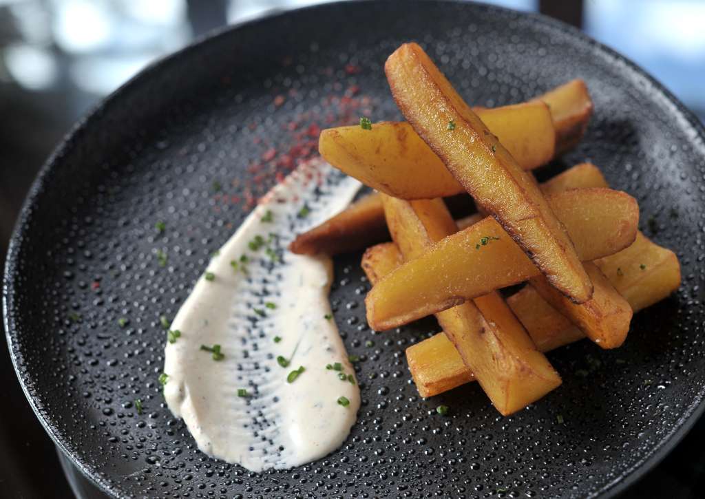Arracachas fritas con ají de suero