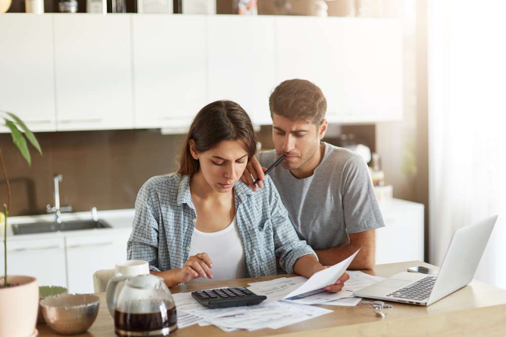 El primer paso para un plan financiero conjunto es elaborar un listado de los activos y pasivos en pareja.