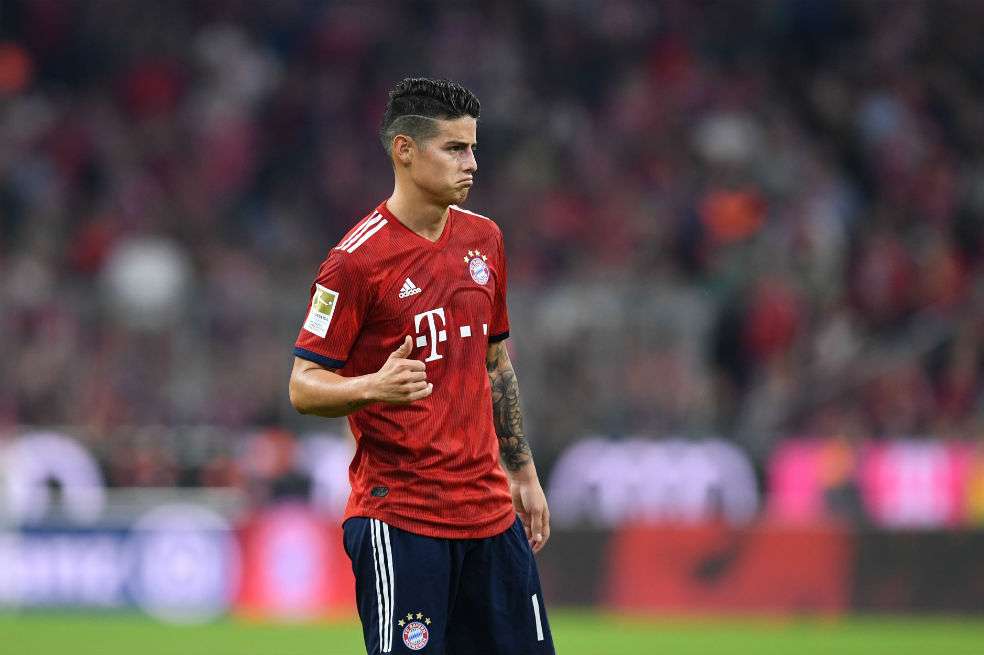 James Rodríguez jugó los 90 minutos en el partido en el que el Bayern Múnich perdió frente al Borussia Monchegladbach. / AFP