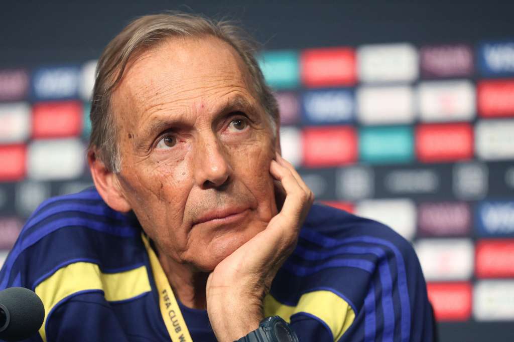 AME8027. NASHVILLE (ESTADOS UNIDOS), 23/06/2025.- El director técnico de Boca Juniors, Miguel Ángel Russo, asiste a una rueda de prensa este lunes, en Nashville (Estados Unidos). Russo aseguró que "la gente de Boca siempre estuvo y siempre estará" para apoyar al Xeneize, pero también destacó que este martes en Nashville sus jugadores tendrán que "alimentar" a sus aficionados a base de fútbol. EFE/ Juan Ignacio Roncoroni