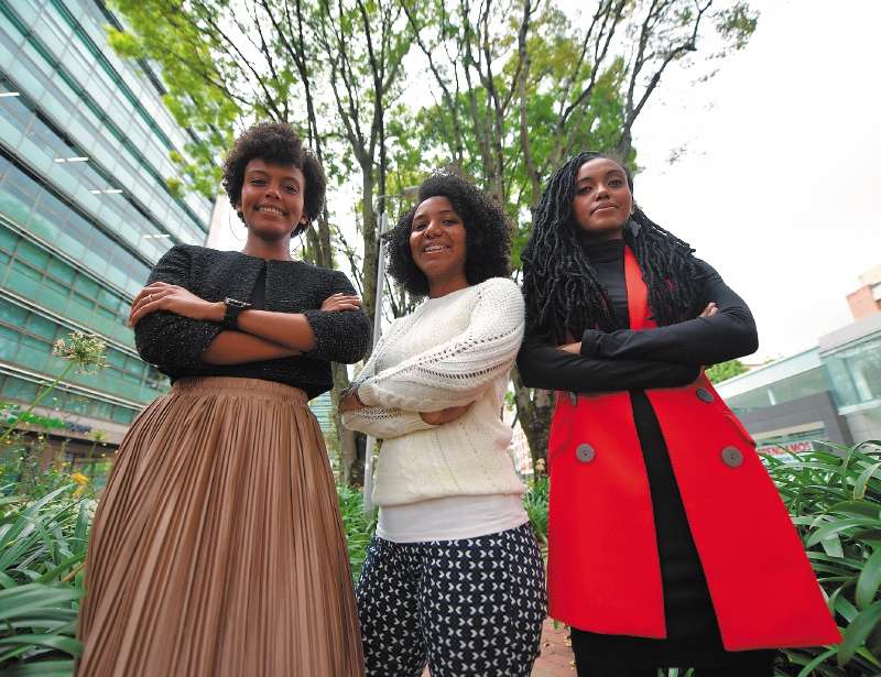 De izquierda a derecha: Lena Acosta, Johana Acosta y Rita Acosta. / Foto: Jose Vargas.