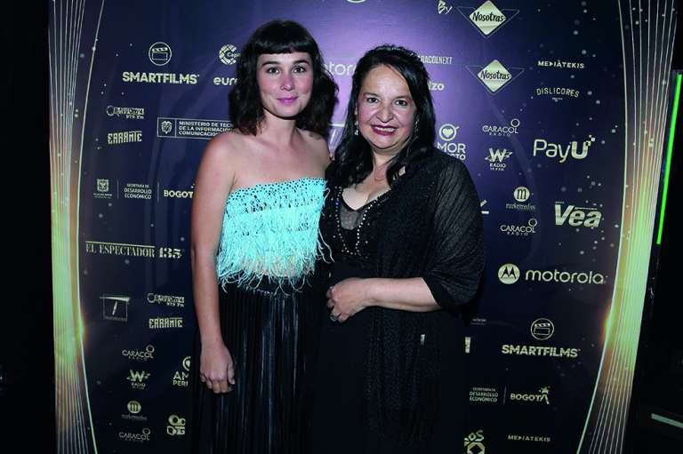 Nadia de Santiago, Luz Mirian Gil Ministerio de las Tic Gala Smart Films