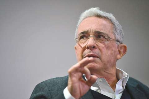 Uribe se refirió a la ‘Ñeñepolítica’ en medio de escándalo de Nicolás Petro