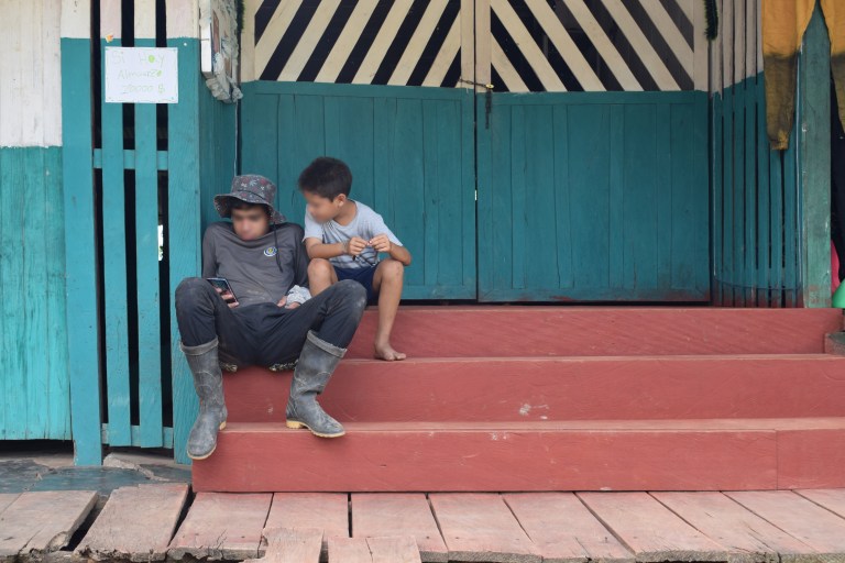 Gobierno llevará internet satelital a colegios afectados por el terremoto
