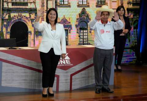 Semana clave para elecciones en Perú: ¿Keiko Fujimori o Pedro Castillo?