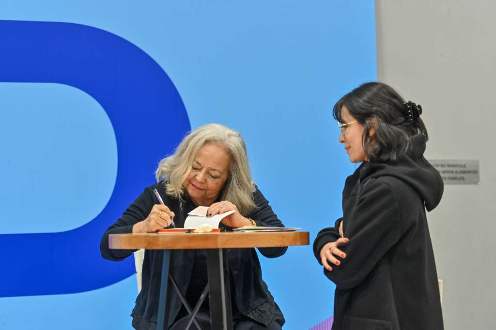 En el 2025, la escritora angoleña Ana Paula Tavares fue la ganadora del Premio Camões.
