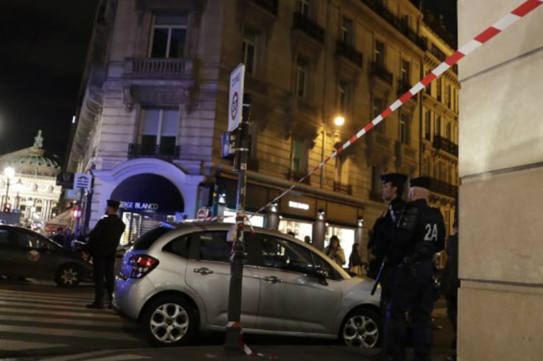 Agresión con cuchillo en centro de París deja una persona muerta