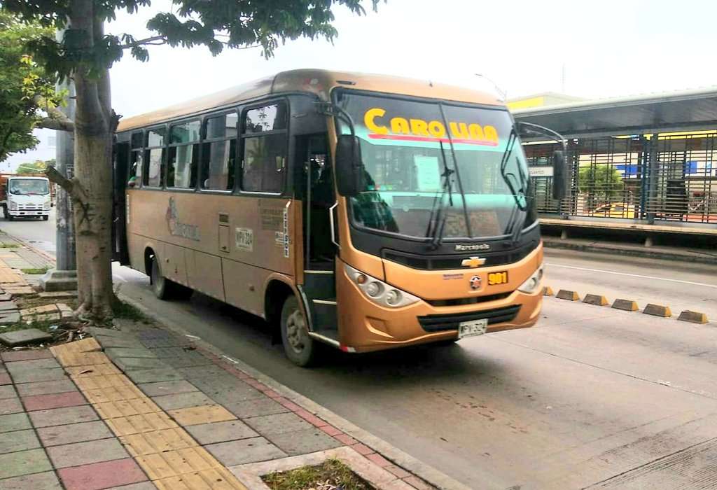 Imagen de referencia. El bus, de la empresa La Carolina, arrolló a tres mujeres que se encontraban esperando en el andén.