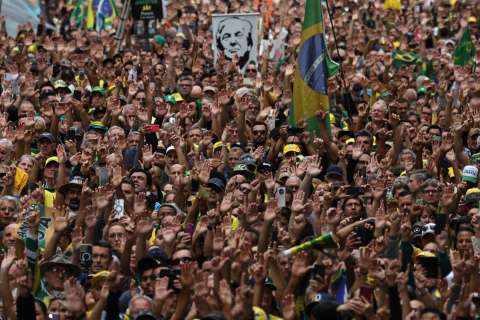 De París a São Paulo: la extrema derecha se blinda con discursos de persecución