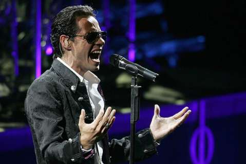 Marc Anthony quiere olvidar a JLo