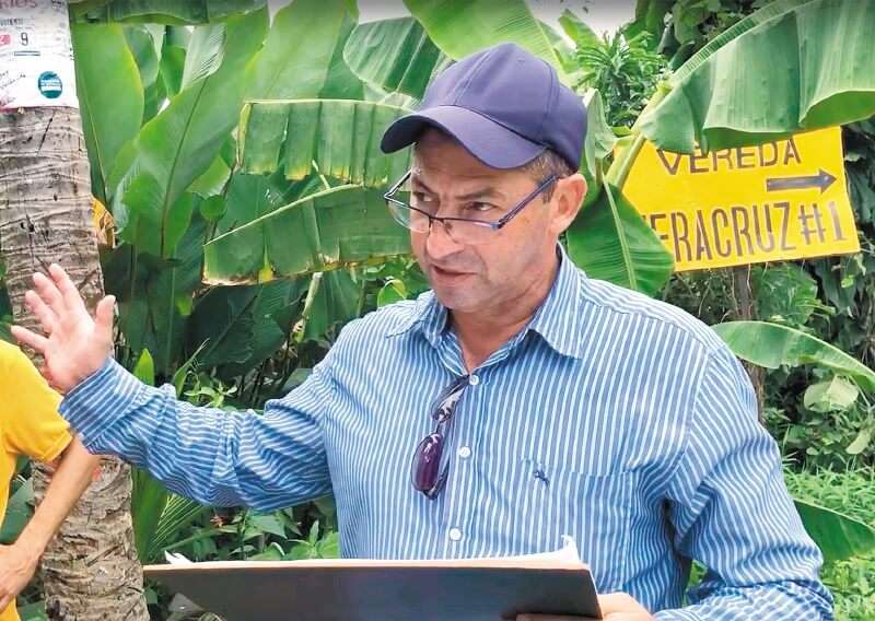 El juez Alejandro Rincón en el predio La Guatinaja, durante la inspección judicial que hizo este año. / Tomada de Video