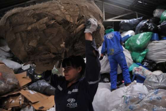 El nuevo modelo exige a los operadores que garanticen a los recicladores de oficio el acceso cierto y seguro del material aprovechable. /Archivo