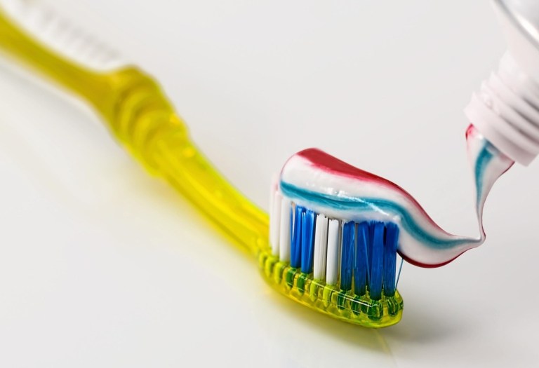 Prohíben un producto de la marca Colgate en Brasil. ¿Cuál es y por qué?