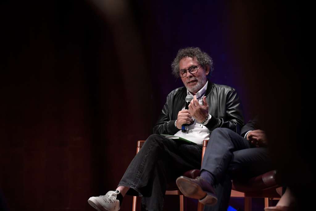 Firmante del Acuerdo Final de Paz, ex integrante del último secretario de la FARC-EP y actualmente, delegado en la CSIVI, en el evento que conmemora los nueve años del Acuerdo de Paz, realizado en el Auditorio Teresa Cuervo Borda del Museo Nacional de Colombia, en Bogotá.
